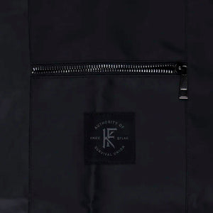 Knife & Flag Non-Porous Split Leg Apron — Black
