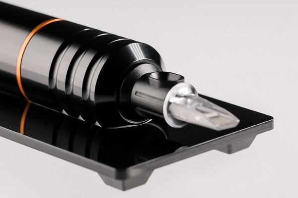 Cheyenne Hawk Pen – Black