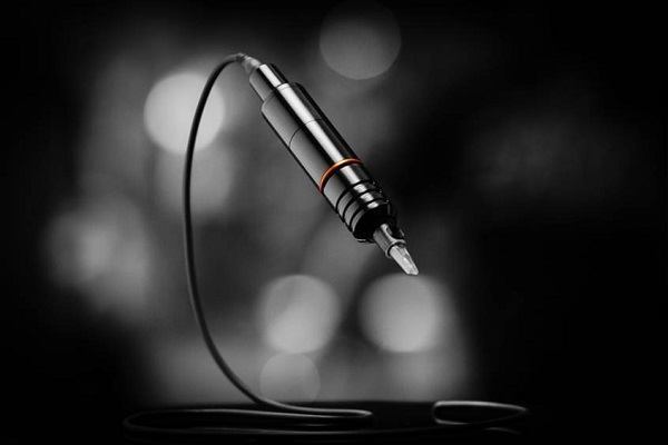 Cheyenne Hawk Pen – Black