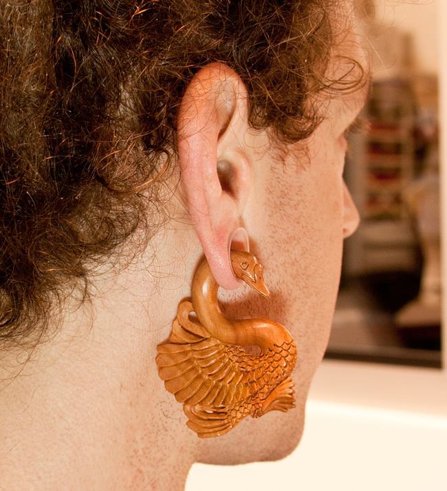 SARASWATI Swan Red Saba Wood Hanger 3mm-10mm - Price Per 1