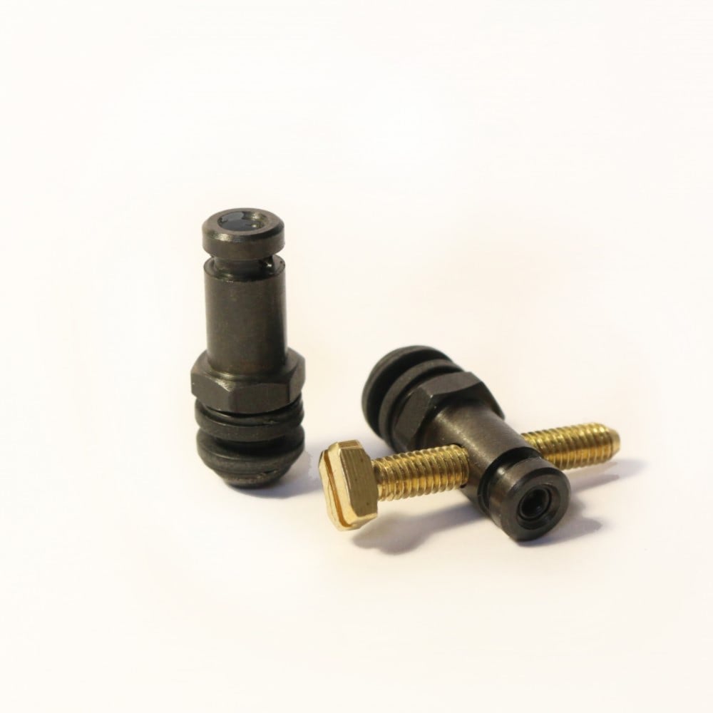 HM Iron Front and Rear Binding Post Set — M4 Metric