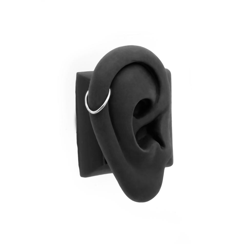 Minimalist Oval Titanium Clicker